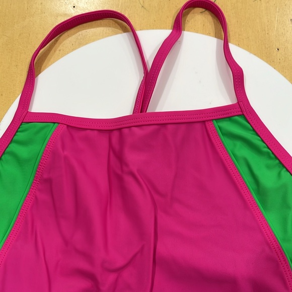 TYR Other - TYR FEMALE PERFORMANCE ONE PIECE SUIT SIZE 36 PINK/GREEN BRAND NEW